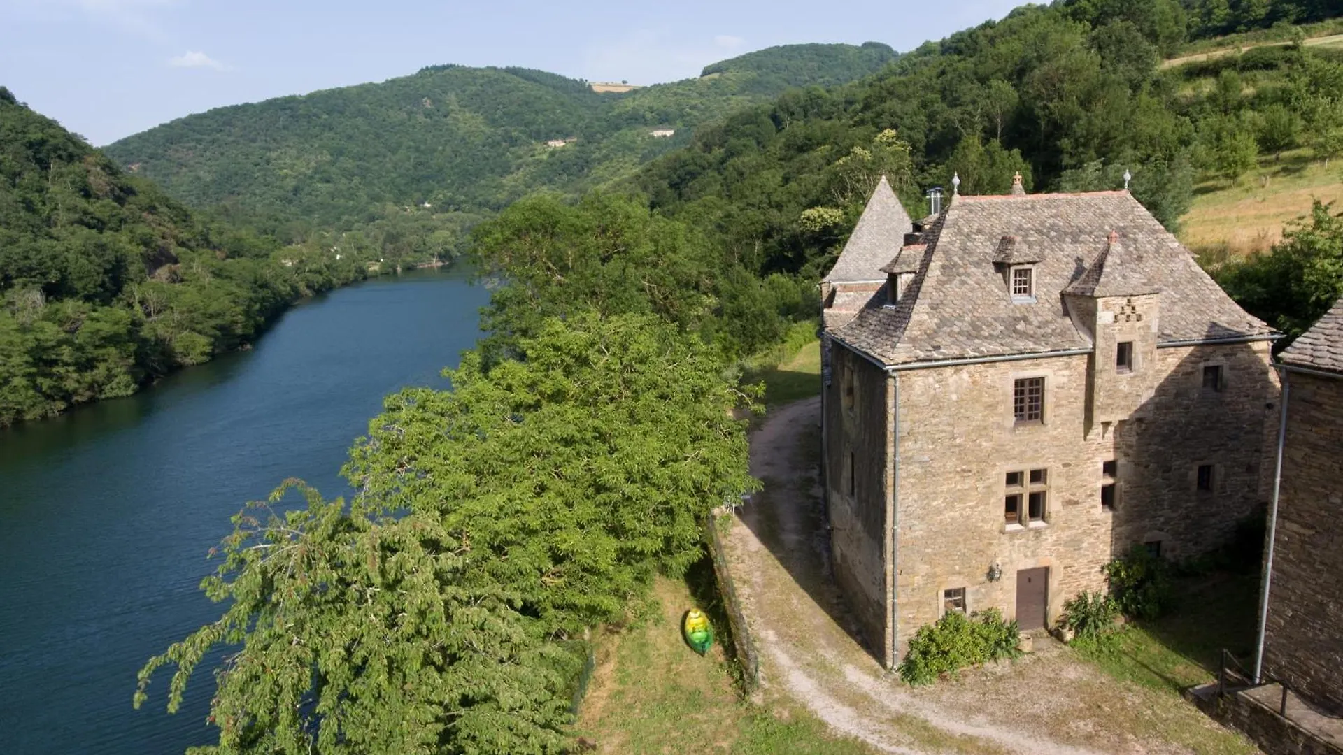 Château de Salamon - plage privée Réquista 0*,  France