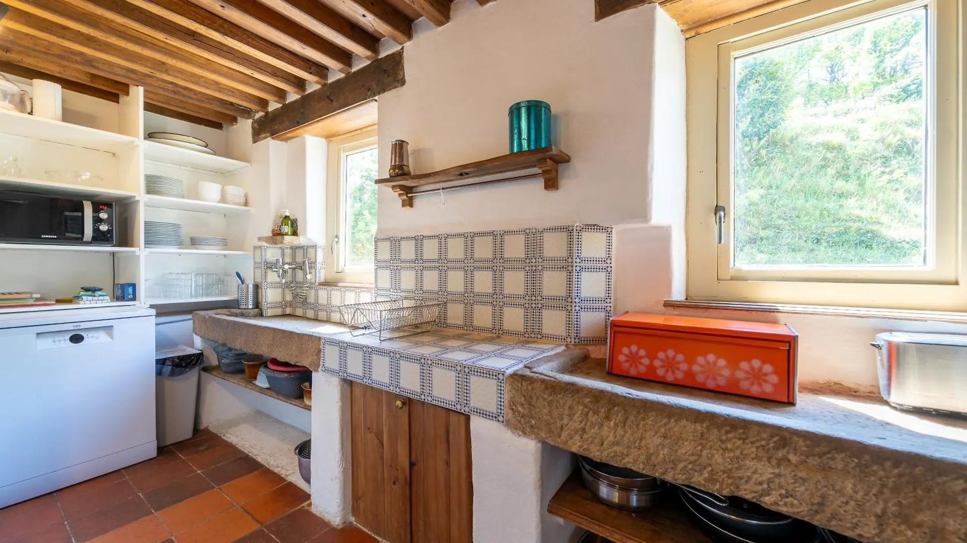 Château de Salamon - plage privée Réquista 0*,  France
